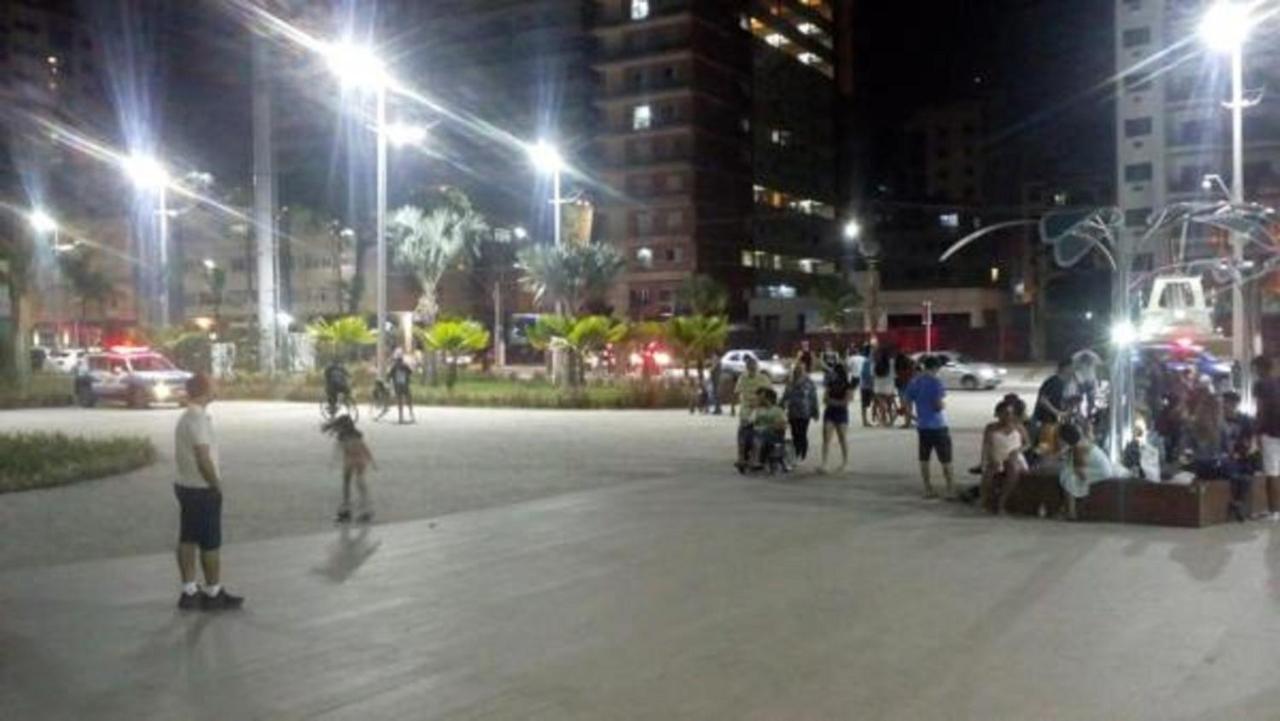 Ape Temporada Praia Grande Sp Completo Com Piscina, Churrasqueira, Estacionamento Eksteriør billede